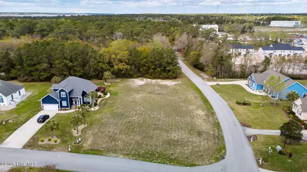 Cedar Point, NC 28584,202 Royal Oaks CT