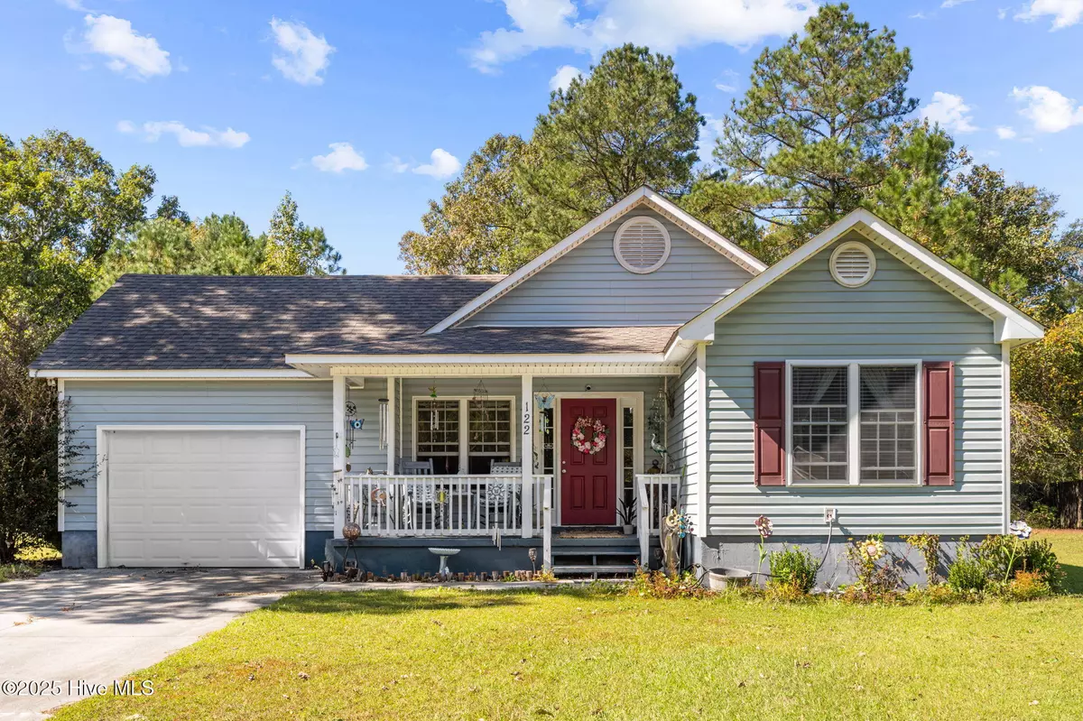 Jacksonville, NC 28540,122 Live Oak DR