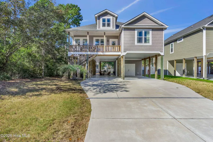 129 NE 39th ST, Oak Island, NC 28465