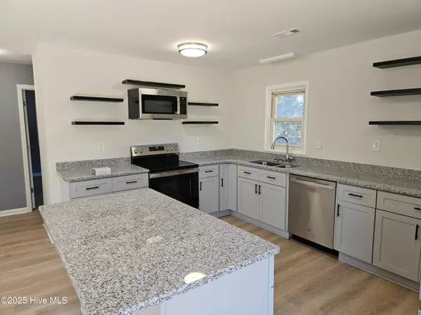 Rocky Point, NC 28457,10044 Nc Highway 210