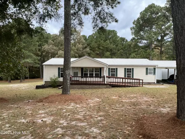 293 White Rock PL, Vass, NC 28394