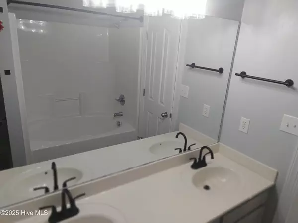 Jacksonville, NC 28546,206 Springwood DR