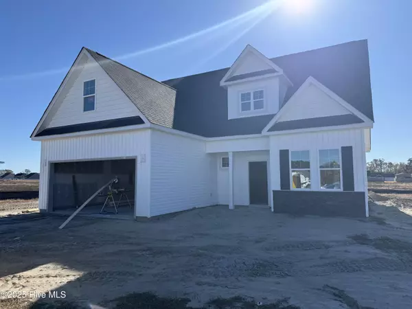 300 Hudson Village DR, La Grange, NC 28551