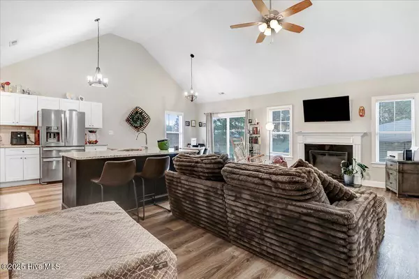 Snow Hill, NC 28580,84 Haven CT