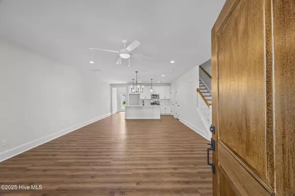 New Bern, NC 28562,3907 Harkers WAY