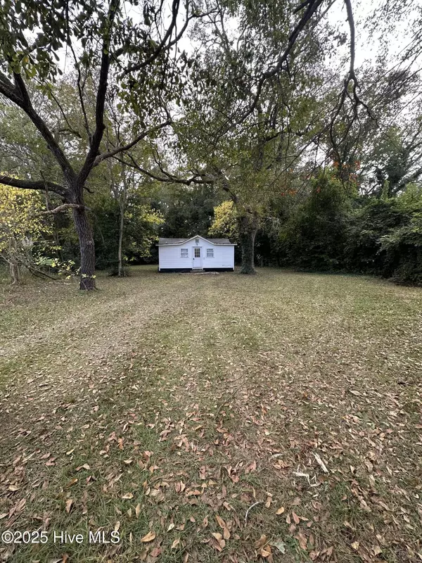 Laurinburg, NC 28352,411 Mckay ST