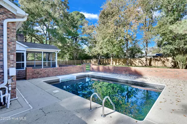 Greenville, NC 27858,220 Beth ST