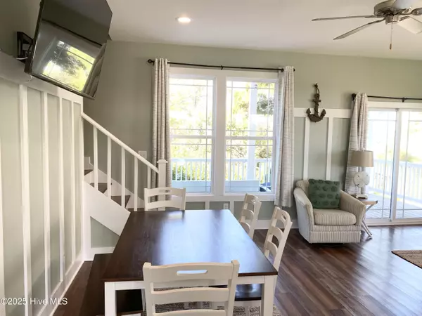 Harkers Island, NC 28531,128 Westbay CIR