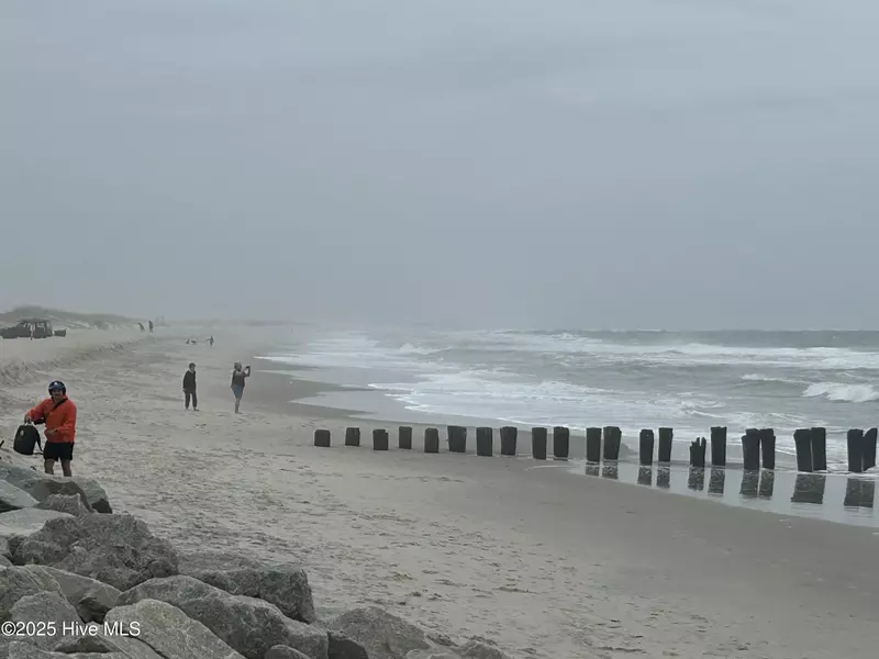 1801 Canal DR #B4, Carolina Beach, NC 28428