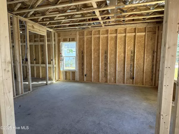 Swansboro, NC 28584,406 Salt Creek RD