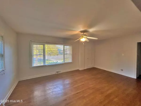 New Bern, NC 28562,803 N Grace AVE