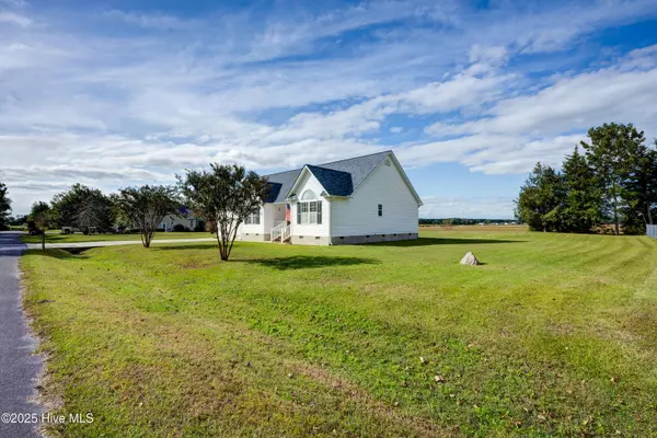 Newport, NC 28570,102 Candace CT