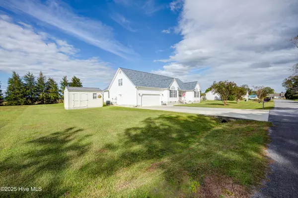 Newport, NC 28570,102 Candace CT