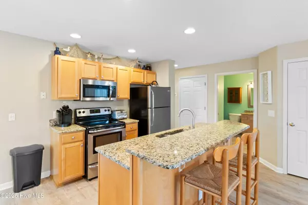 Southport, NC 28461,3350 Club Villas DR ## 504