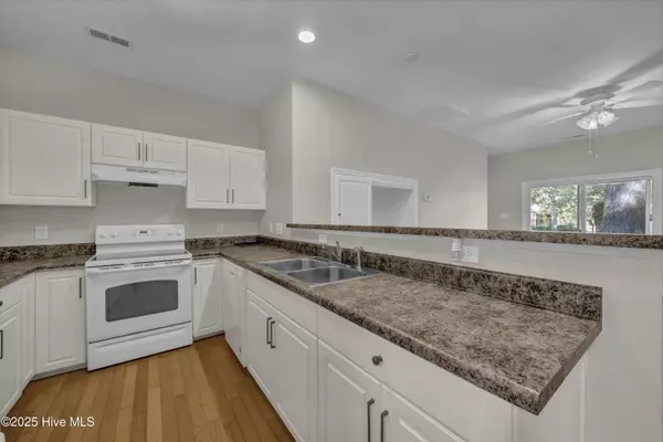 Wilmington, NC 28403,915 Downey Branch LN