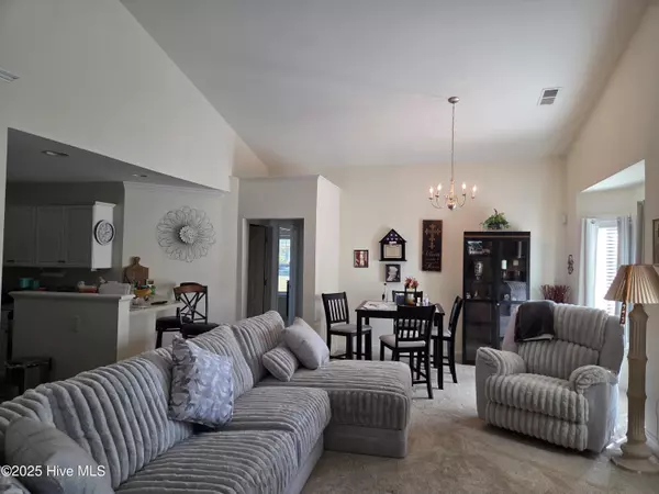 Newport, NC 28570,400 Jade CV