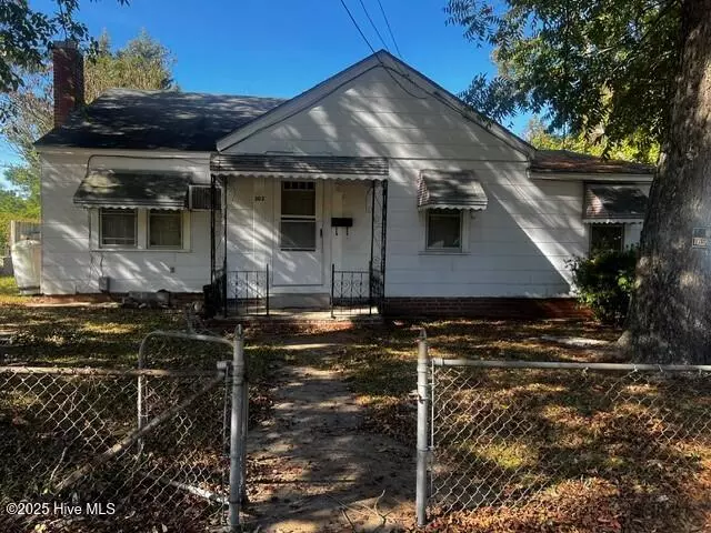 Williamston, NC 27892,303 Ray ST