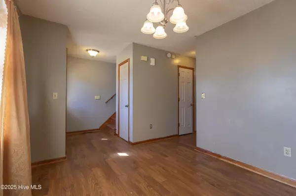 Elizabeth City, NC 27909,101 Betty DR