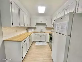 Carolina Beach, NC 28428,418 Carolina Beach AVE N #Unit 2e