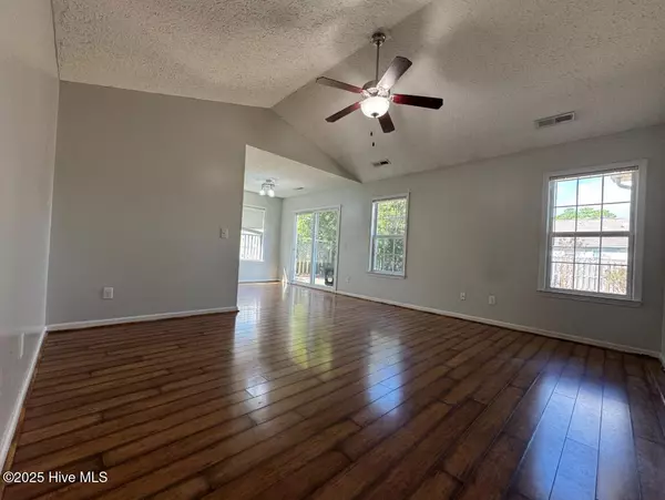 Holly Ridge, NC 28445,247 Red Carnation DR