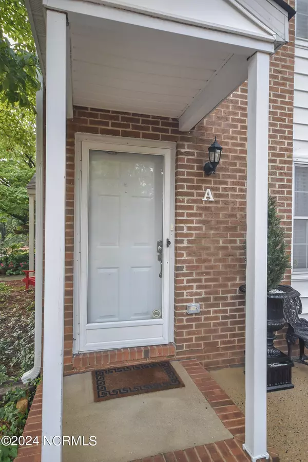 Pinehurst, NC 28374,9265 Us 15-501 Highway 10a HWY #A