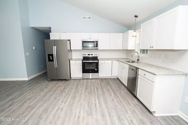 Roseboro, NC 28382,360 Oak Street ST