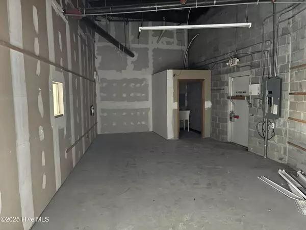 Elizabeth Cty, NC 27909,1855 W Ehringhaus ST