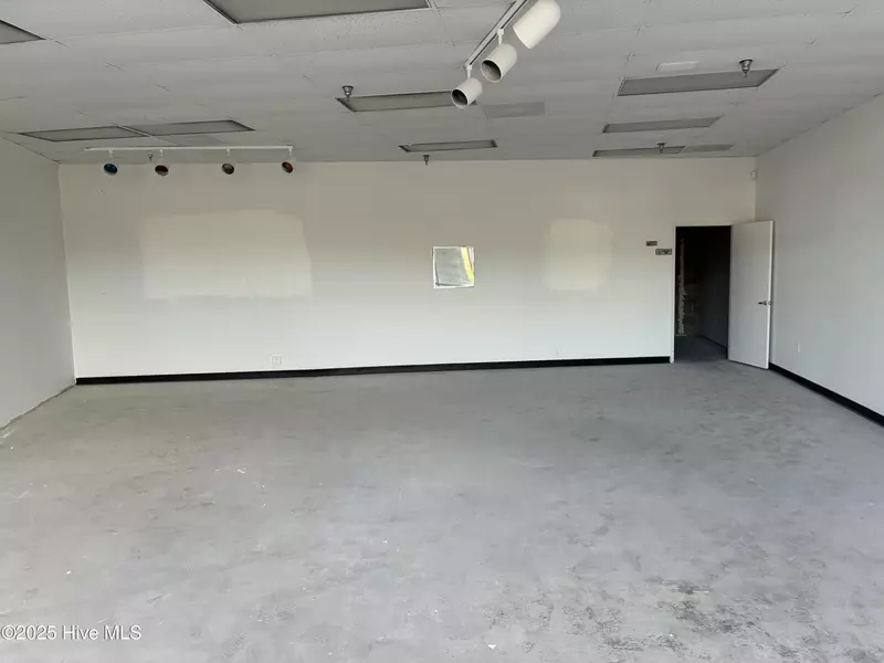 1855 W Ehringhaus ST, Elizabeth Cty, NC 27909