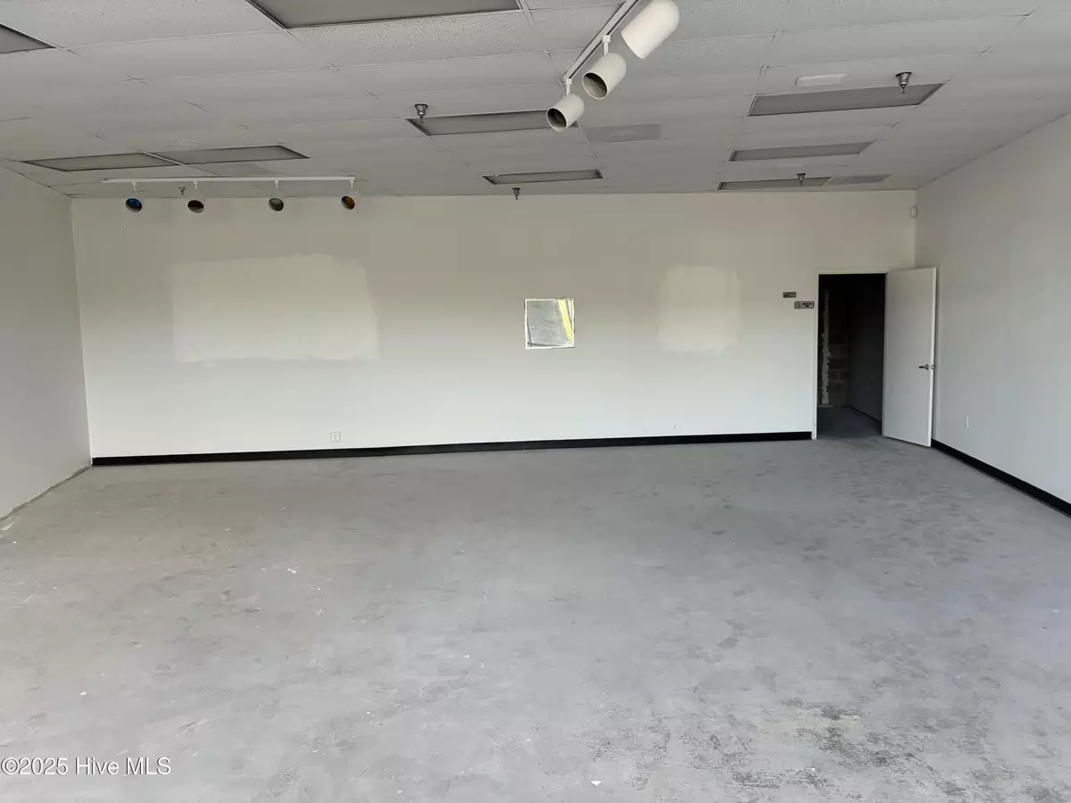 Elizabeth Cty, NC 27909,1855 W Ehringhaus ST