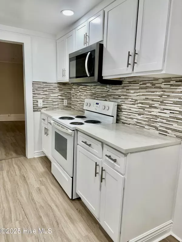 Carthage, NC 28327,705 Mcreynolds ST #E