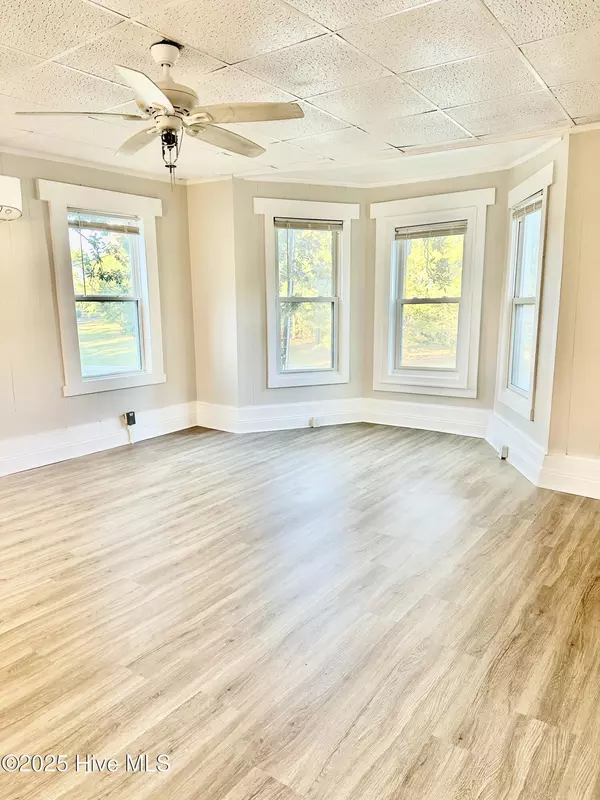 Carthage, NC 28327,705 Mcreynolds ST #E