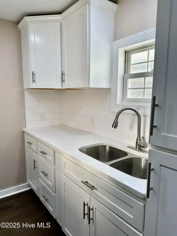 Carthage, NC 28327,705 Mcreynolds #C