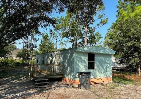 69 Elm ST, Southport, NC 28461