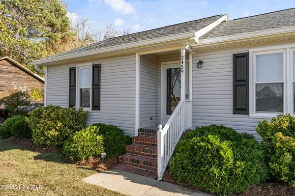 Greenville, NC 27834,2459 Nc Highway 222