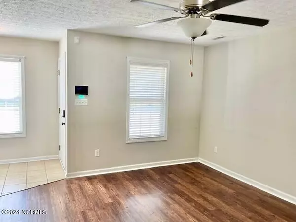 Jacksonville, NC 28546,429 Falls CV