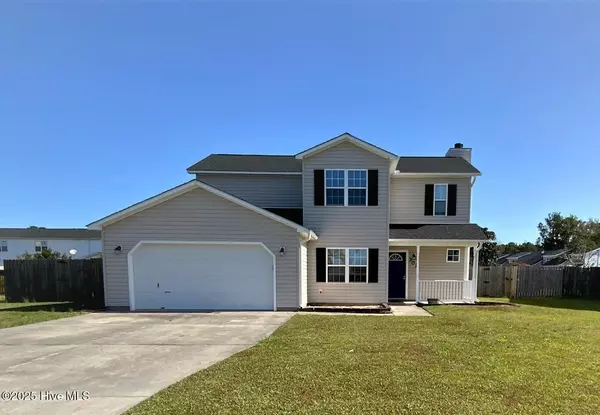 302 Mann ST, Hubert, NC 28539