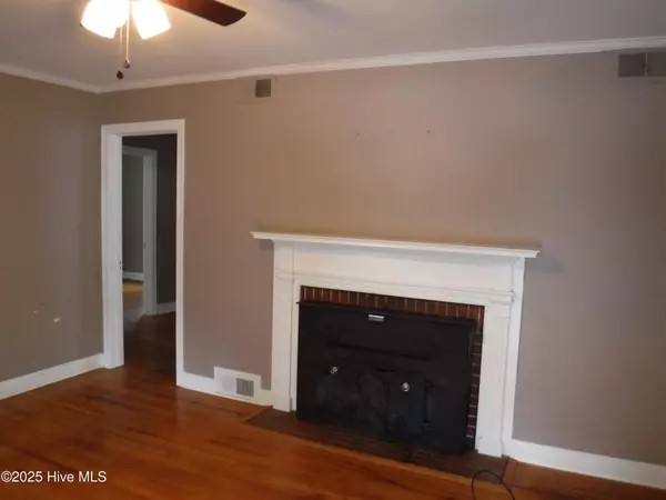 Elizabeth City, NC 27909,1100 W Williams CIR