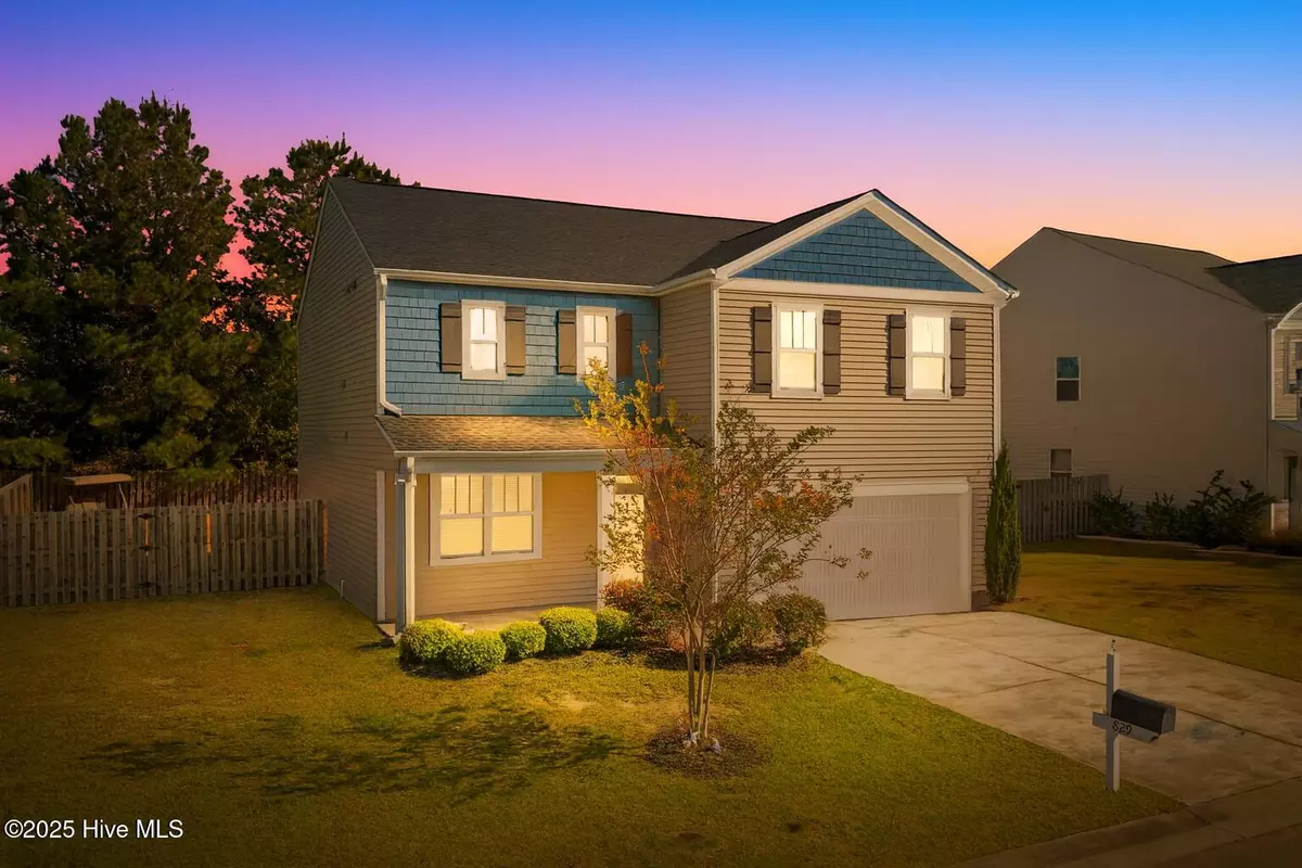 Leland, NC 28451,829 Avington LN NE