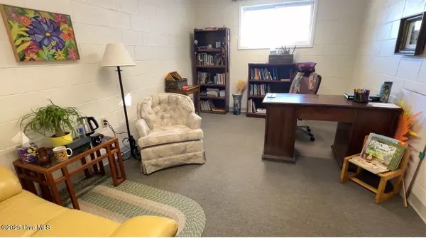 Morehead City, NC 28557,2900 Bridges ST #101