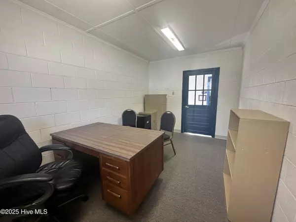 Morehead City, NC 28557,2900 Bridges ST #101