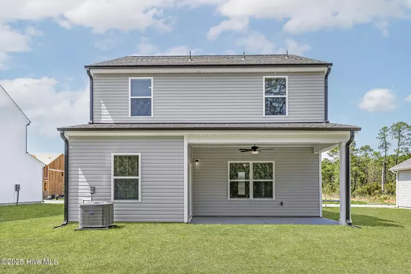 Hampstead, NC 28443,113 Umbrella Palm DR