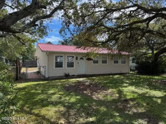 Oak Island, NC 28465,214 NE 54th ST
