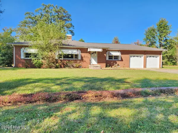 984 Nc Highway 32 S, Plymouth, NC 27962