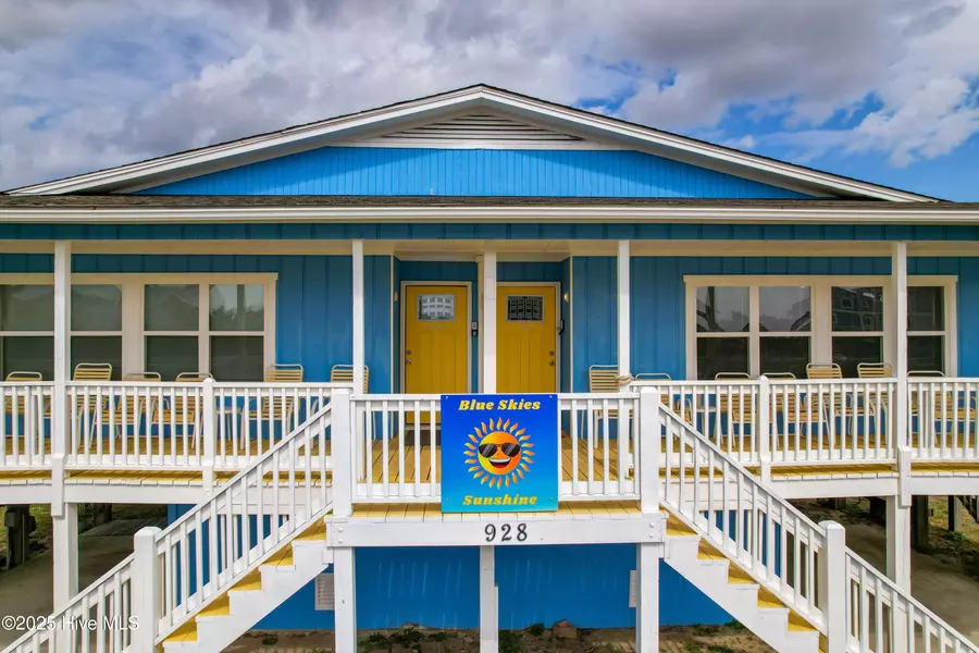 928 E Dolphin DR, Oak Island, NC 28465