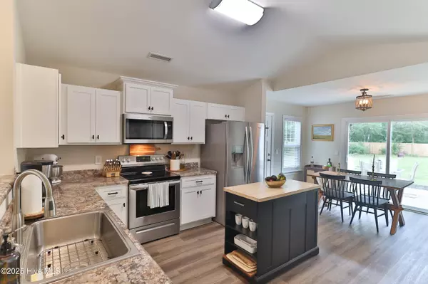 Currie, NC 28435,168 Montague RD