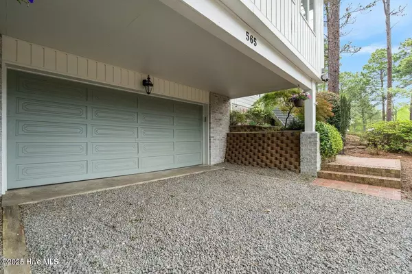 Pinehurst, NC 28374,565 Lake Forest DR SE