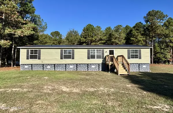 367 Hood LN, Clinton, NC 28328