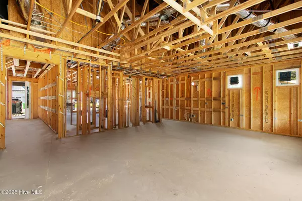 Beaufort, NC 28516,214 Windswept LN