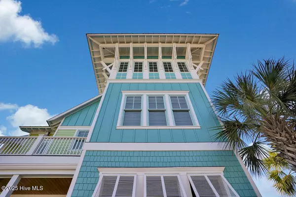 Carolina Beach, NC 28428,807 North Carolina AVE