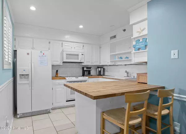 North Topsail Beach, NC 28460,1896 New River Inlet RD #1101